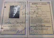 Nathan Bernfelds Ausweis als "Opfer des Faschismus"