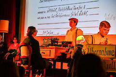 In einem Theaterstück in Spremberg wird die Geschichte von Hillel und seiner Familie erzählt. März 2026